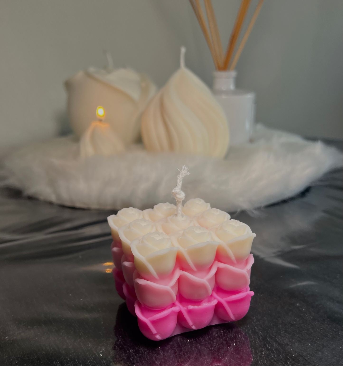 Cube of roses