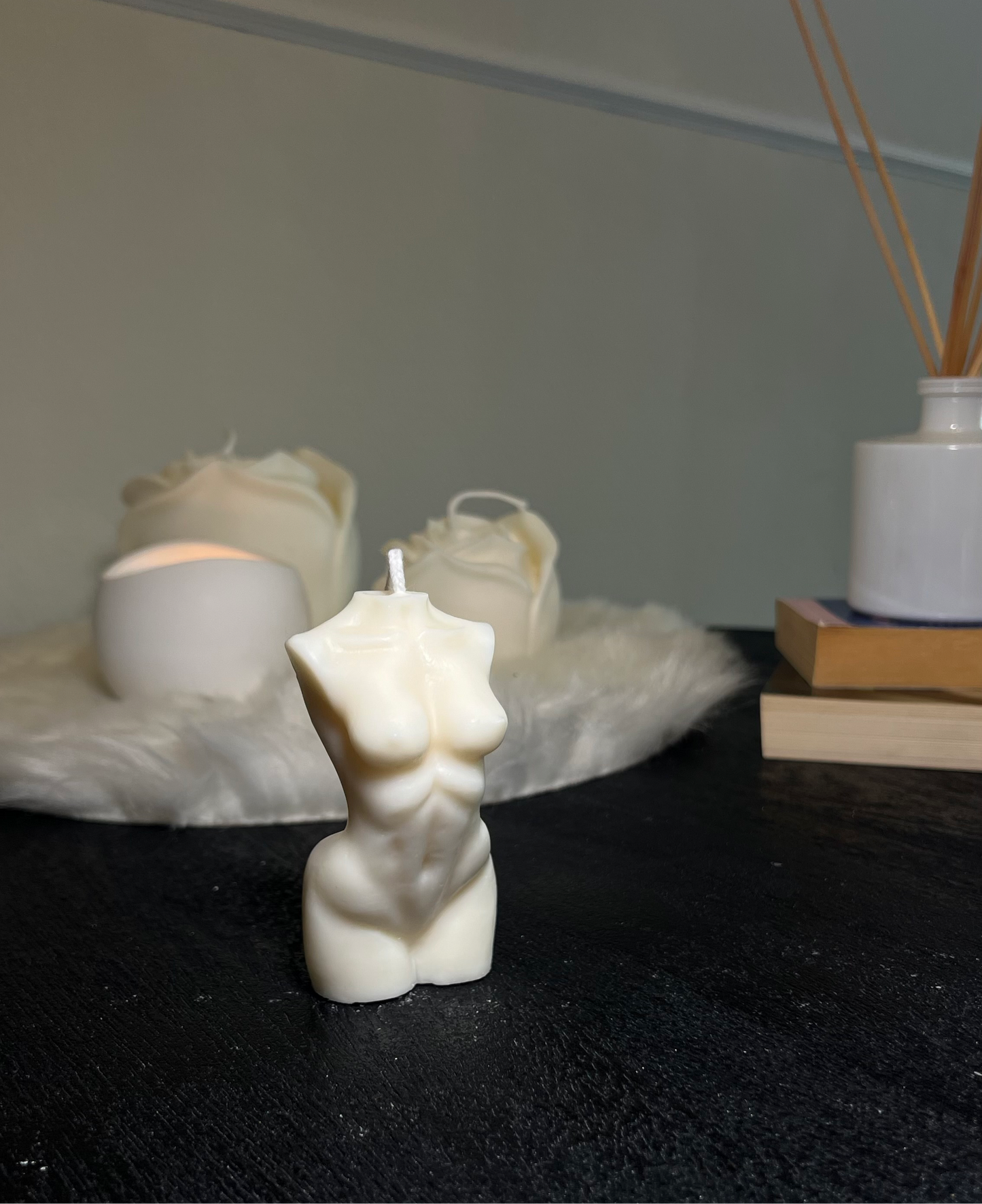 Woman body candle 2.0