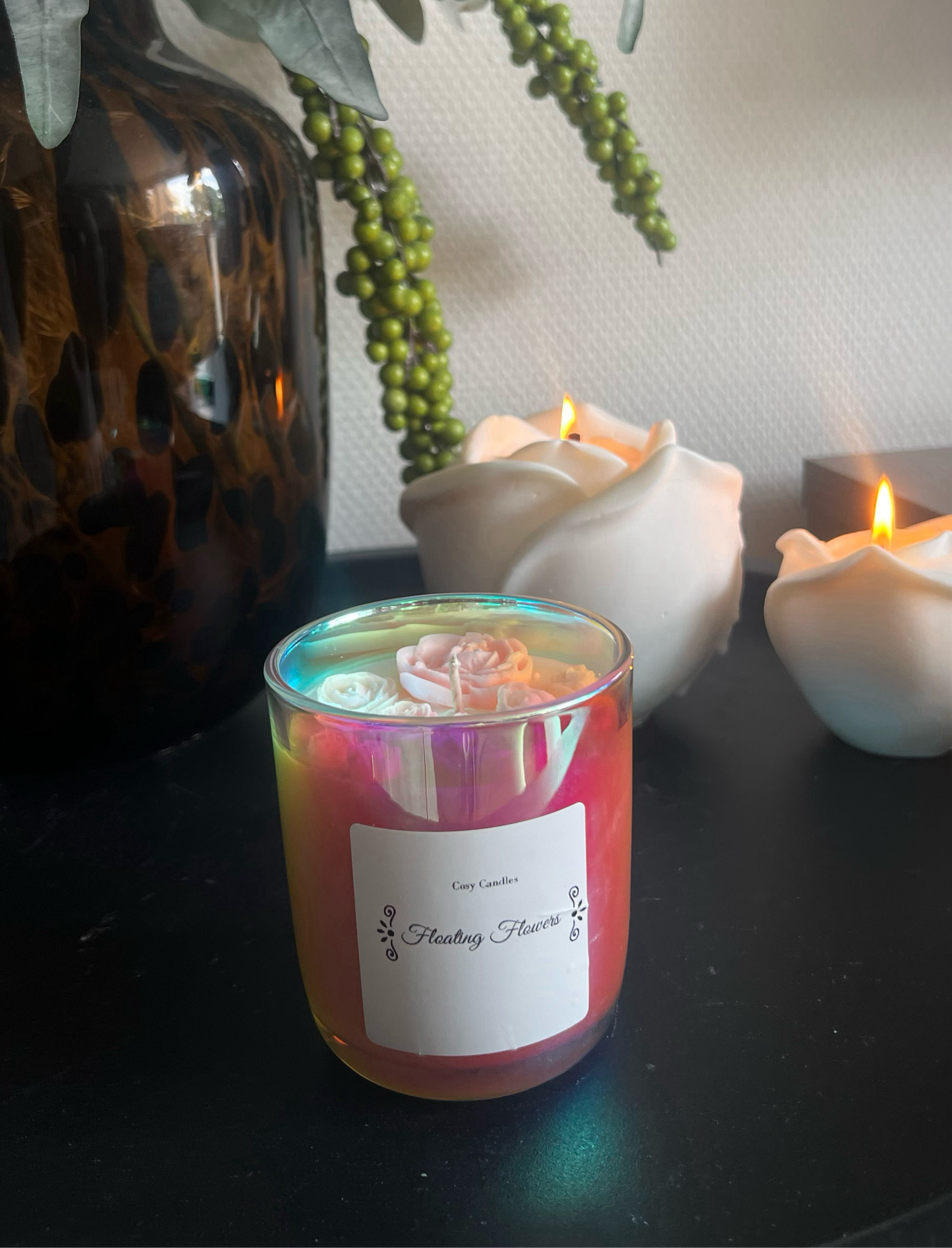 Floating flowers scented candle