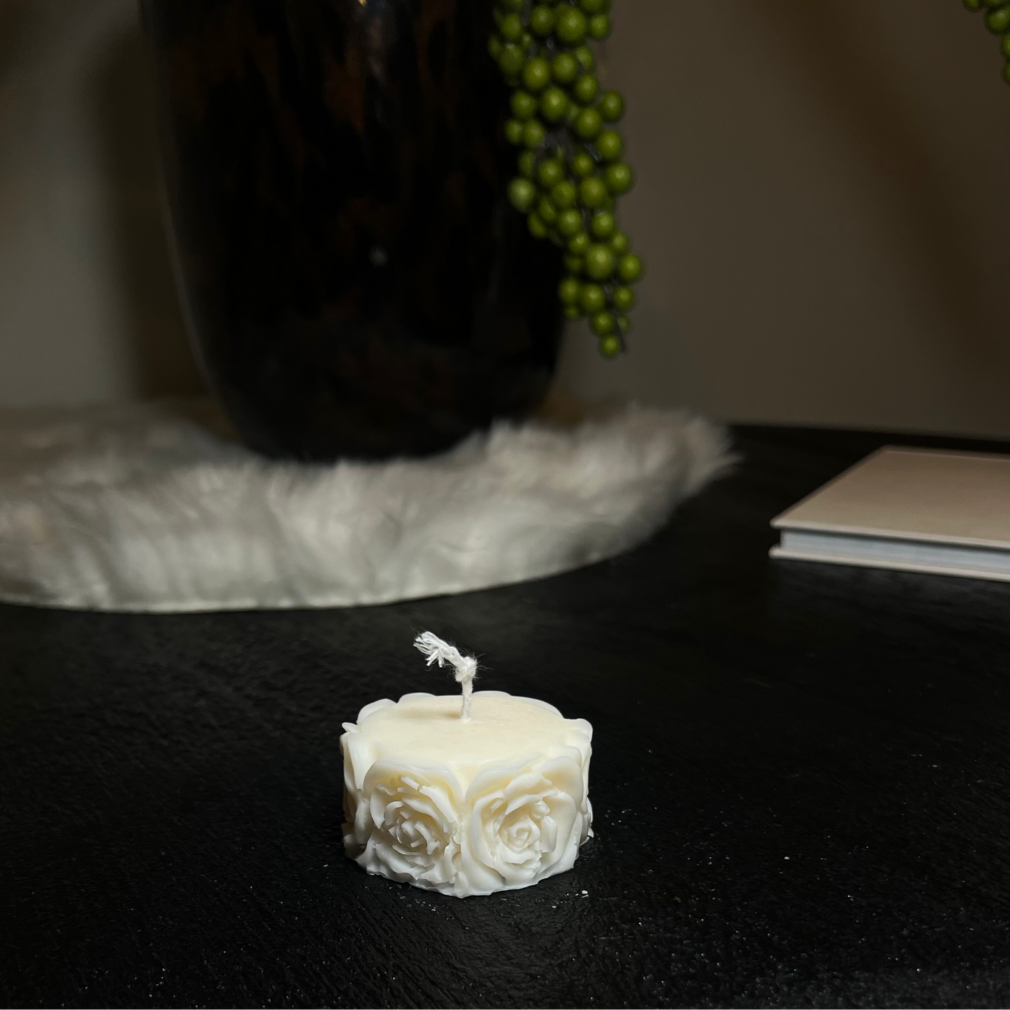 Rosepuck candle