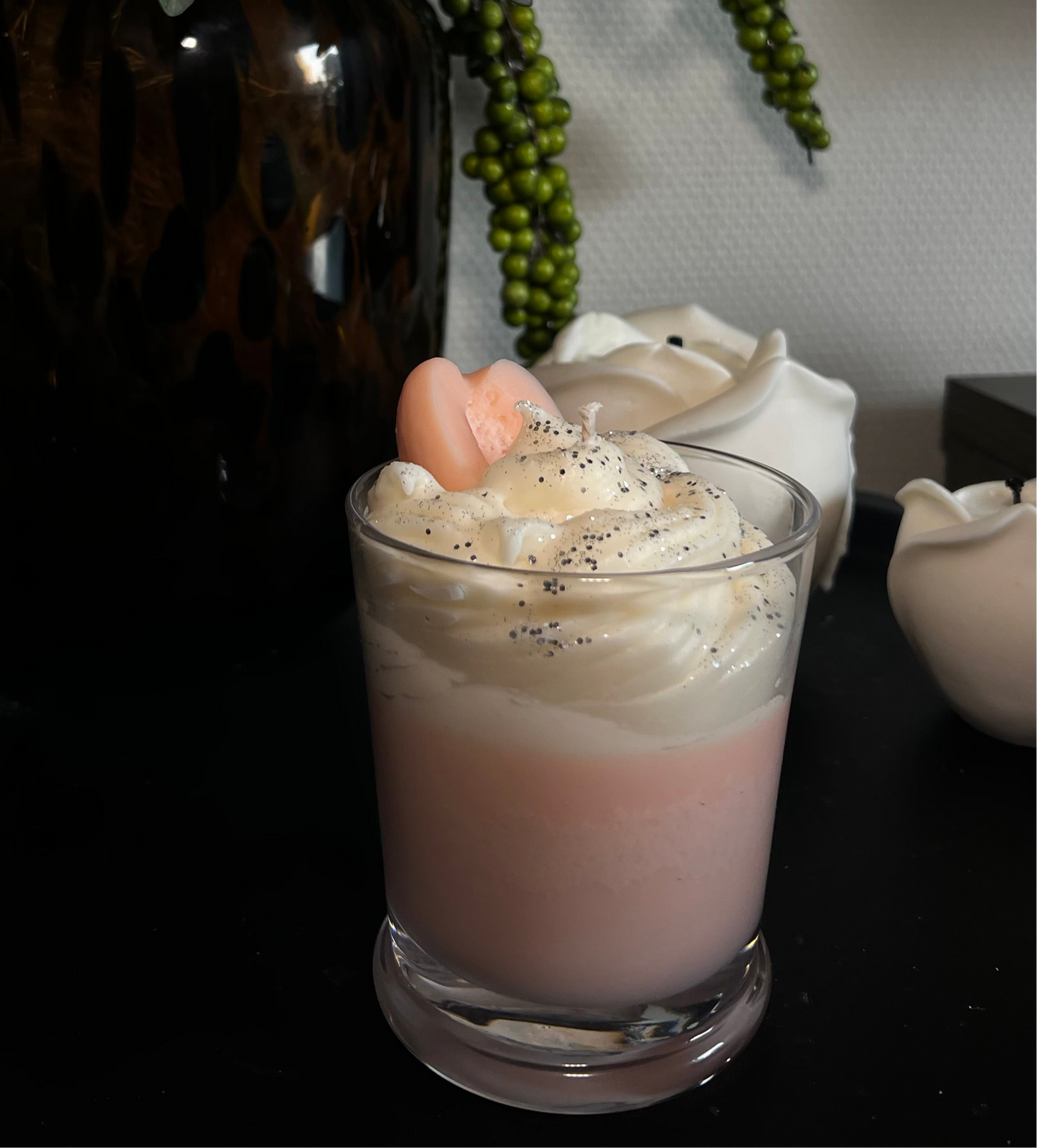 Feelin’ peachy scented candle