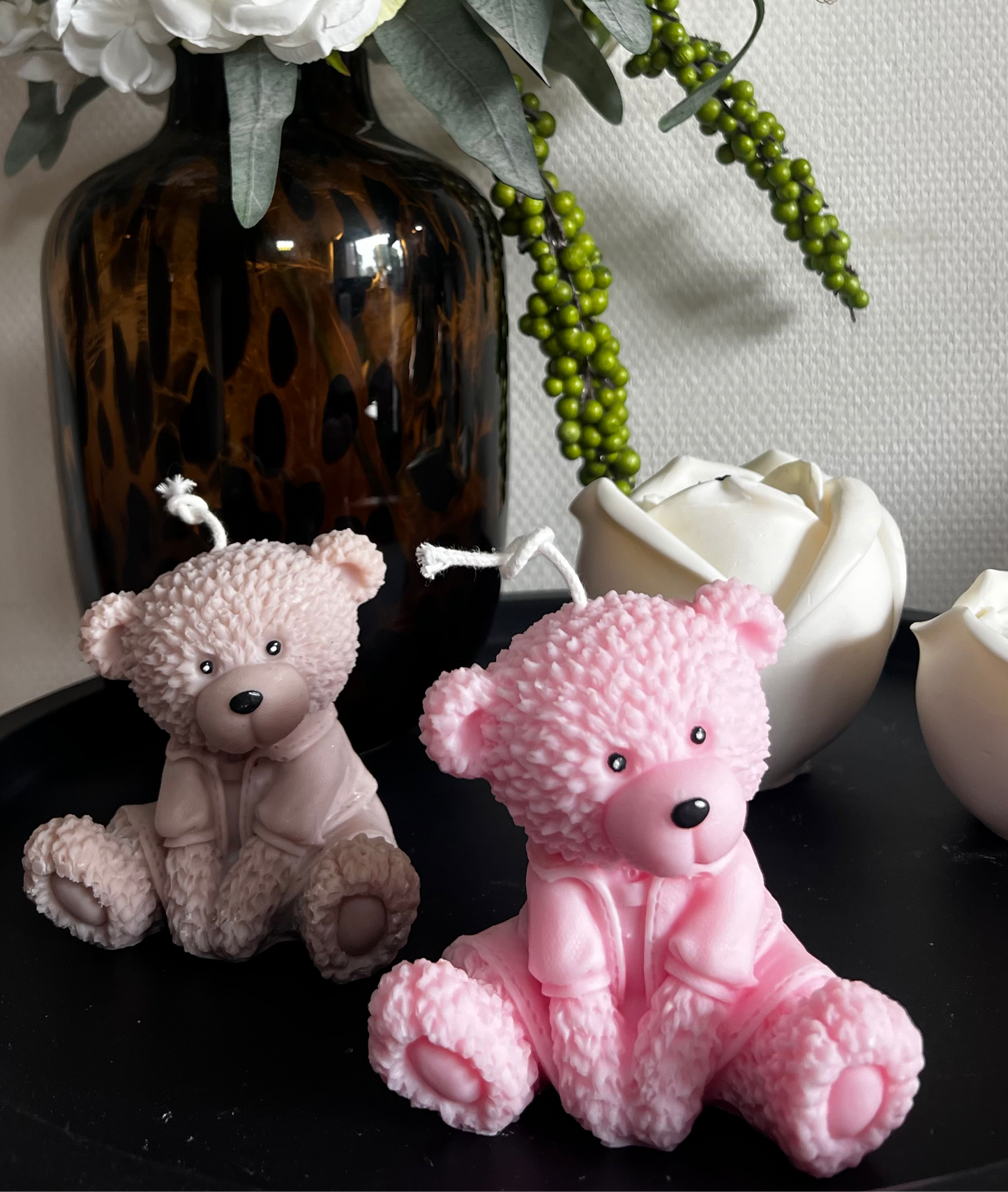 Sitting bear