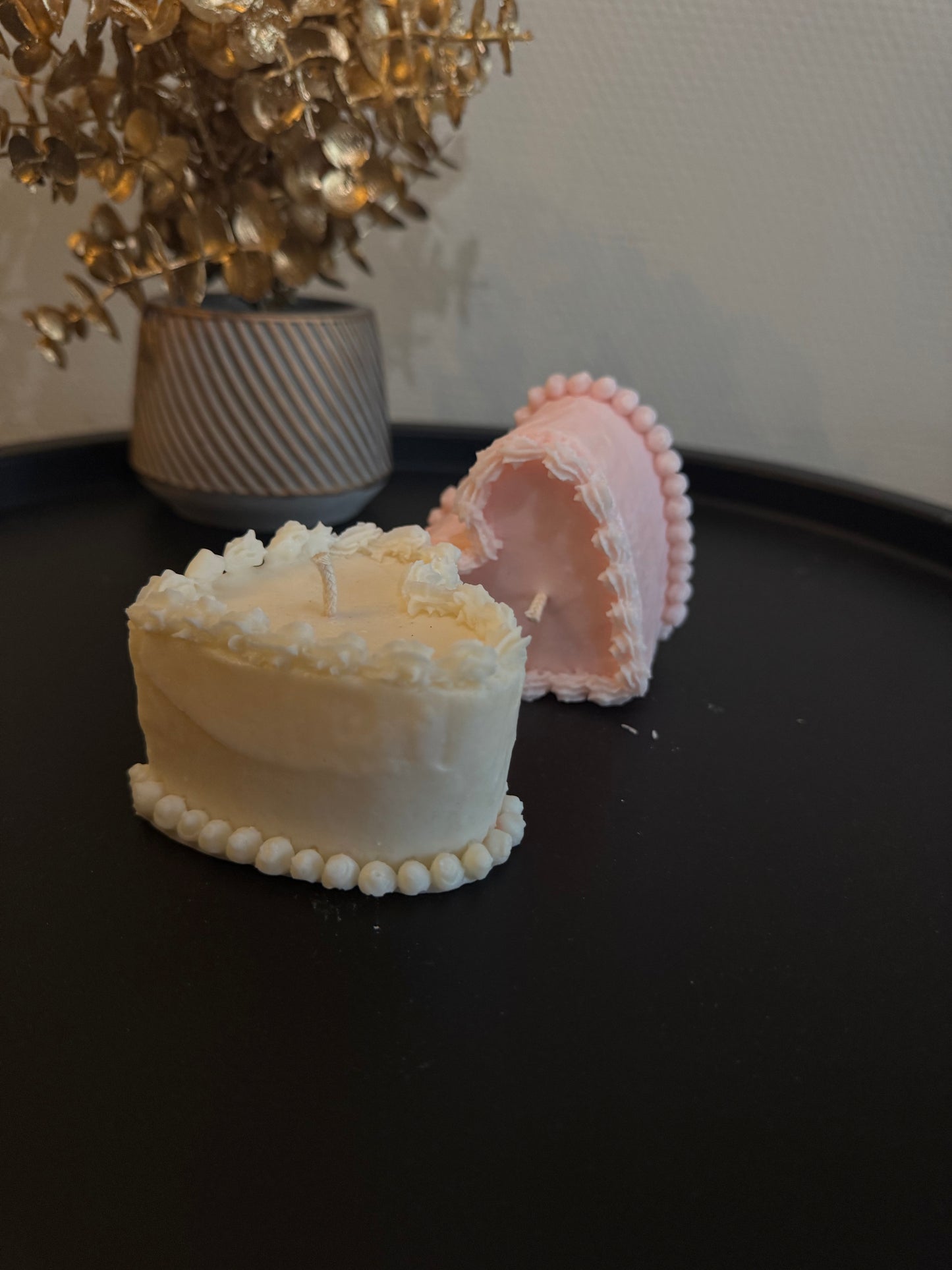 Cake heart candle