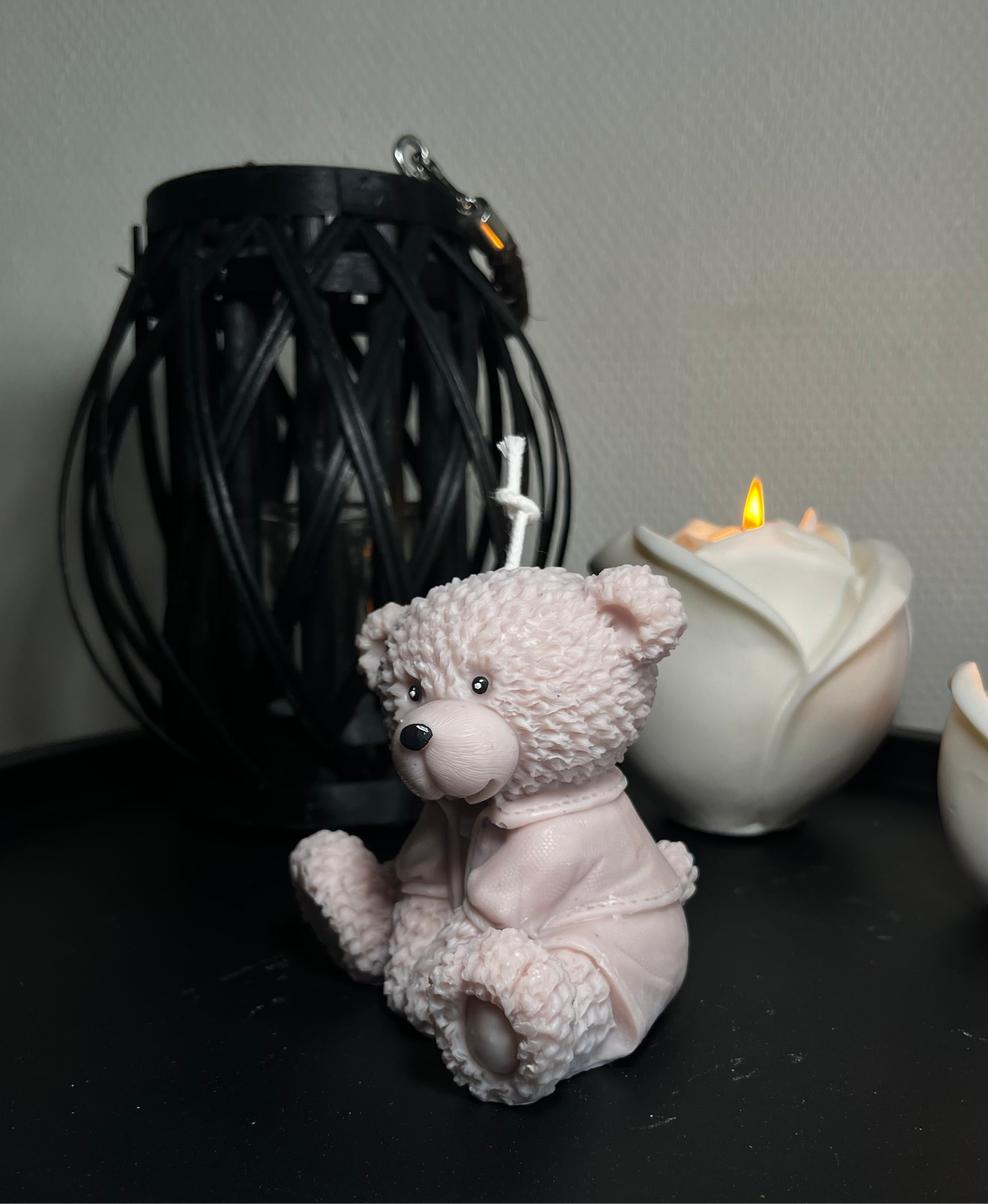Sitting bear
