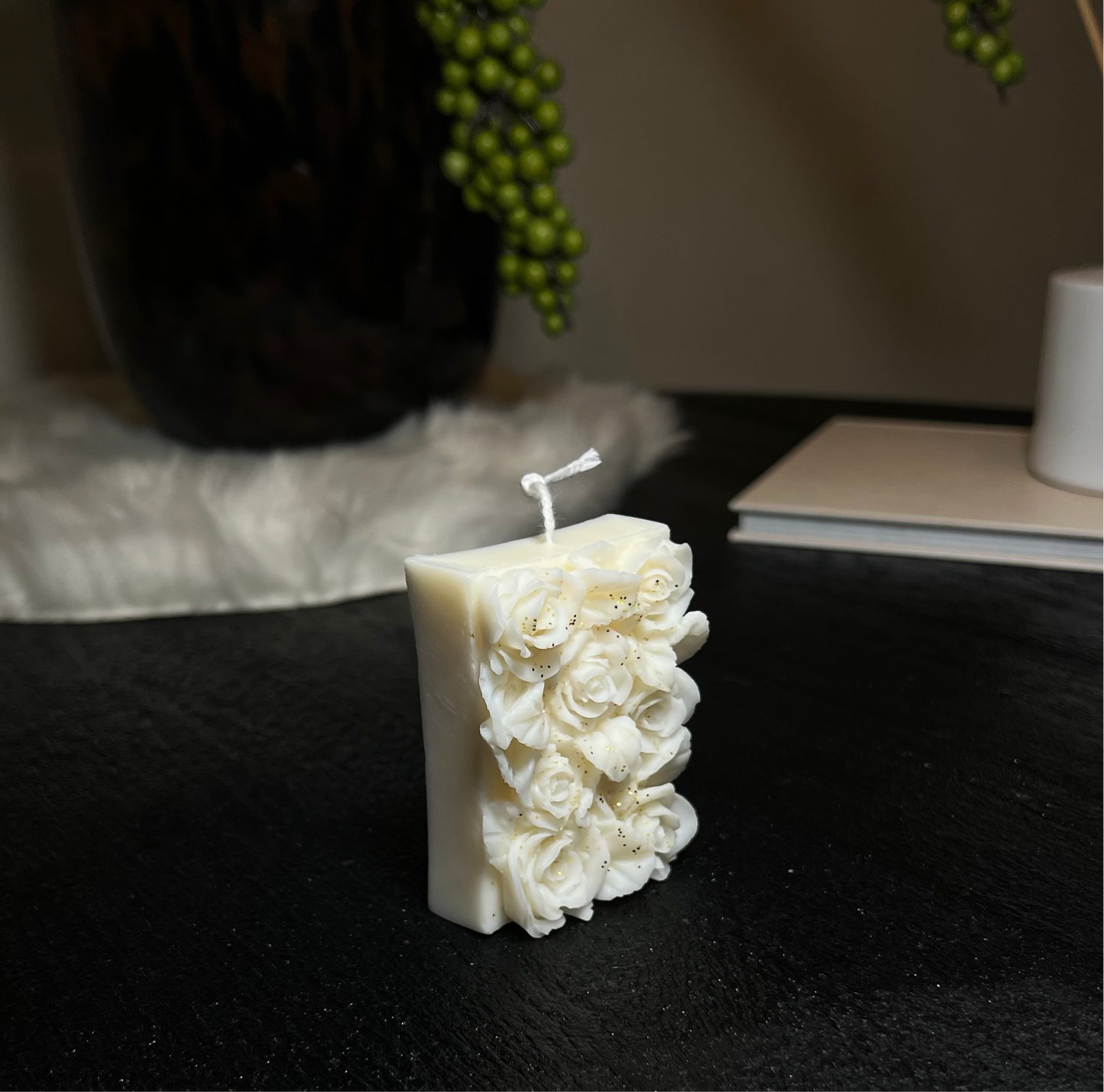 Rose plate candle