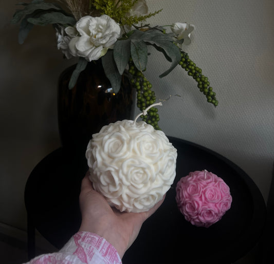 Ball of roses