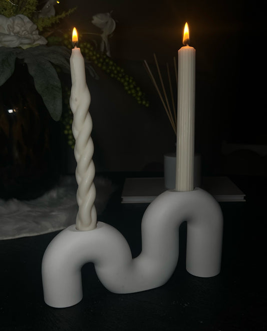 Wave diner candle holder